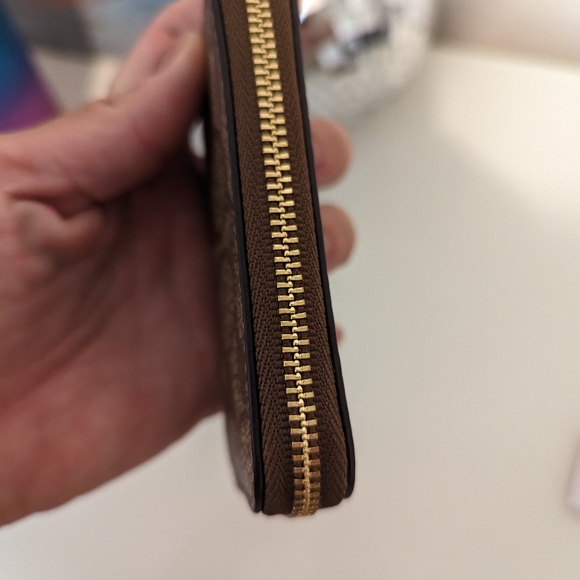 Coach EUC Signature Brown Monogram Small Card Holder Perfect Condition - Picture 8 of 9